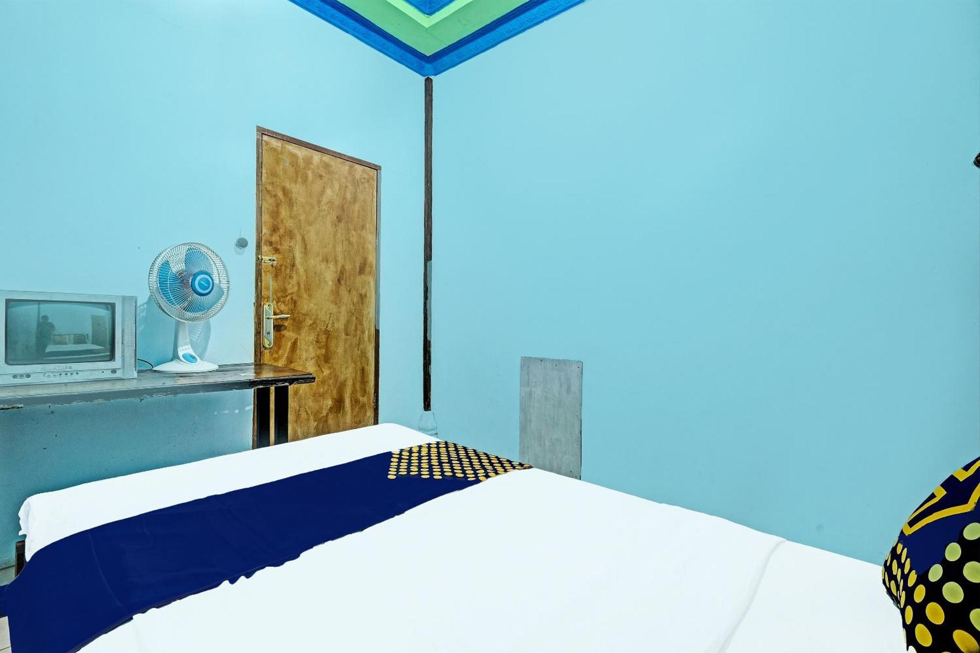 Spot On 91916 Joglo Doyong Homestay Syariah Джокякарта Екстериор снимка