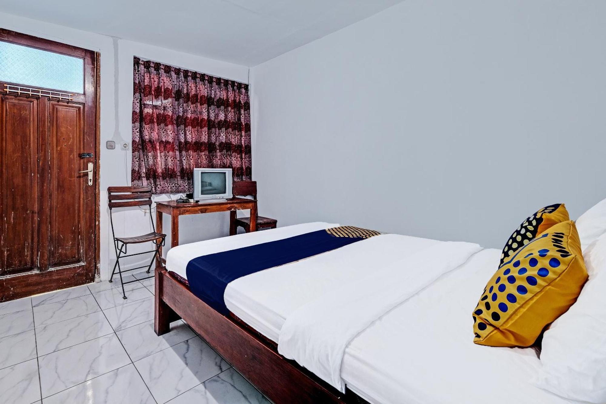 Spot On 91916 Joglo Doyong Homestay Syariah Джокякарта Екстериор снимка
