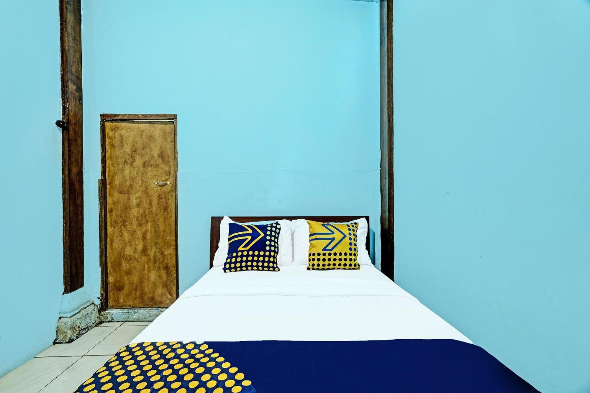 Spot On 91916 Joglo Doyong Homestay Syariah Джокякарта Екстериор снимка